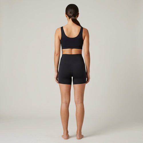 Short seamless noir vu de dos, couture centrale au dos